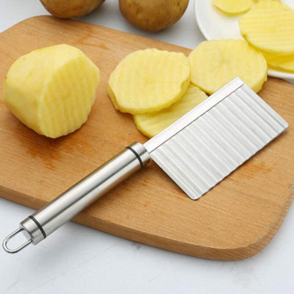 Chef's Companion Multipurpose Vegetable Slicer, Universal Standard-Sized: Simplify Your Cooking Routine With This Durable Rust-Resistant Crinkle