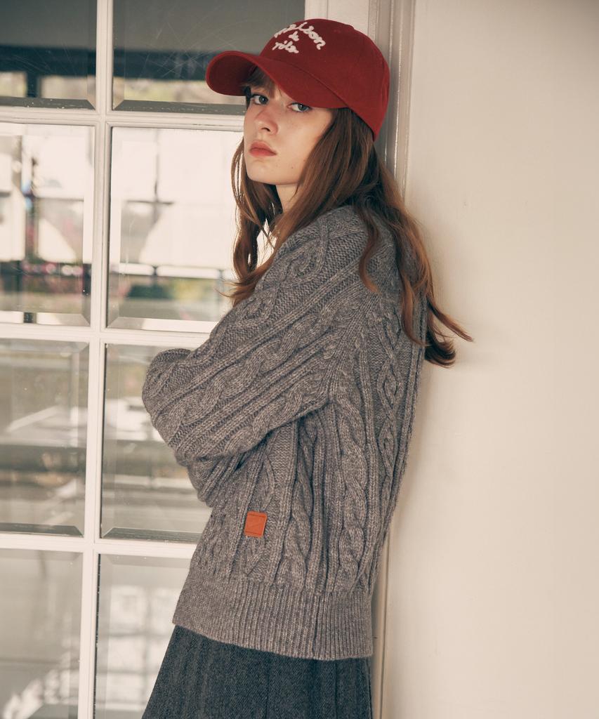 ROLAROLA Round Cable Label Knit Gray
