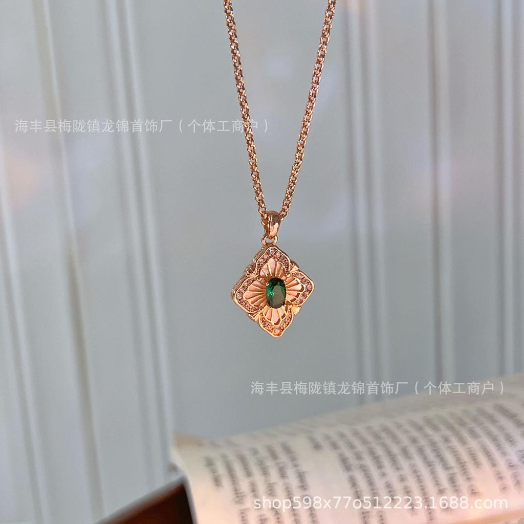 Italian Brass Cherati Ruby With Diamonds And White Fritillary Necklace Light Luxury High-End Design