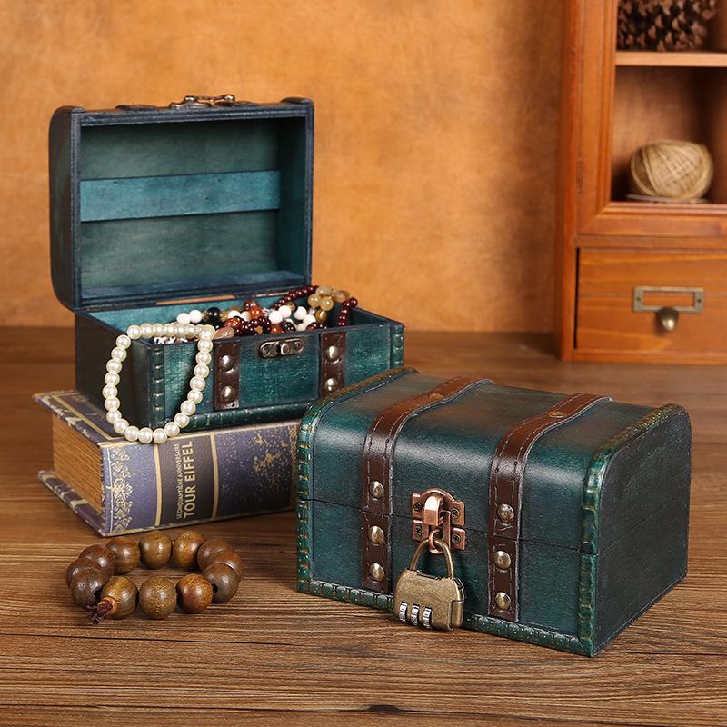 Lockable Wooden Storage Box Retro Vintage Keepsake Chest for Jewelry Necklace Postcard Collectibles Bedroom Home Decor