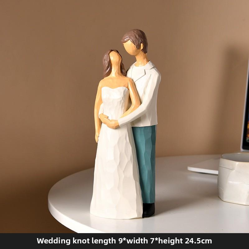 Couple Minimalist Luxury Decorative Figures for Home Living Room Decoration, Wine Cabinet Resin Figurines, Statues, Handicrafts