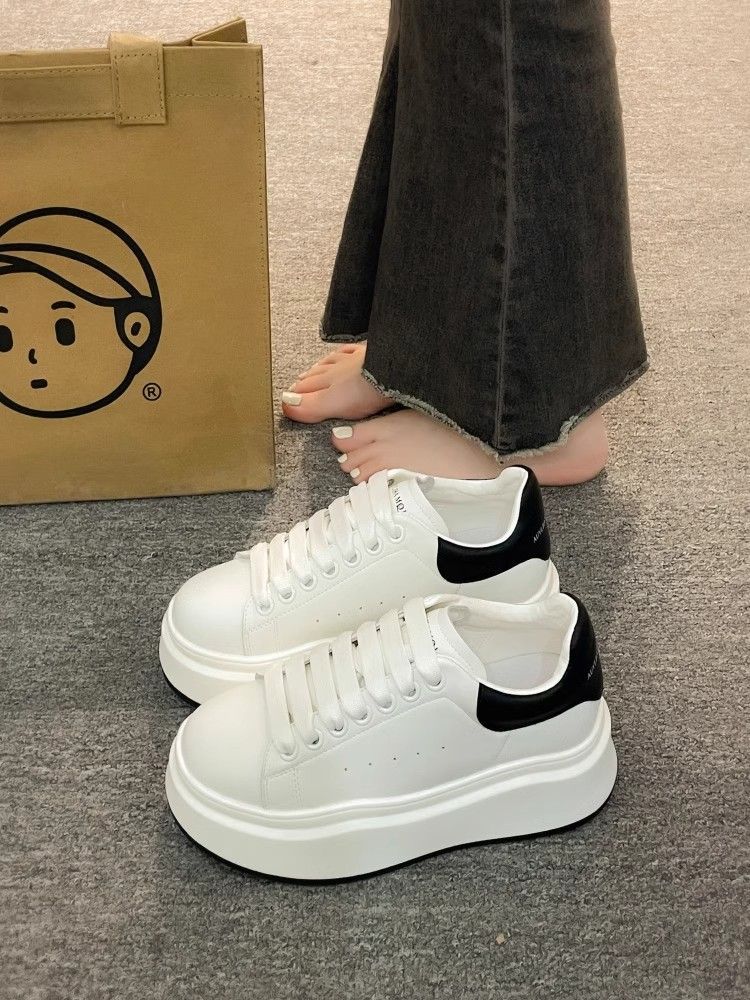

Little white shoes women s 2025 spring explosion versatile thick-soled small height-increasing shoes super fire sports casual muffin board shoes 35
