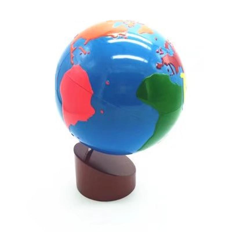 Montessori Beech Wood Map Puzzle & Flag Set for Classroom Display