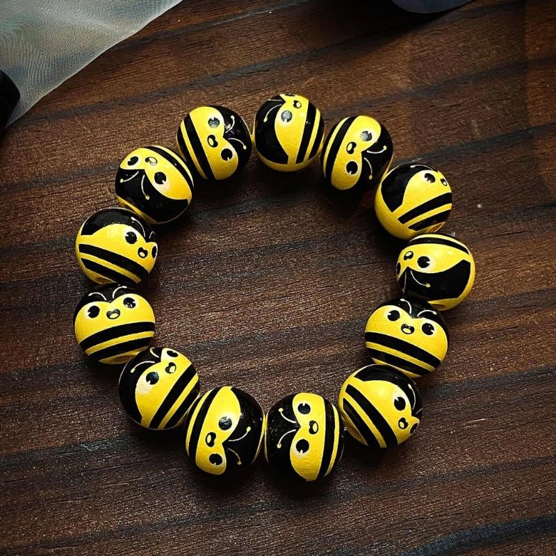 Trendy Halloween Charm Bangle Wood Beaded Bracelet Unique Skeleton Eye Blood Drops Pumpkin Design Hand Chain for Women