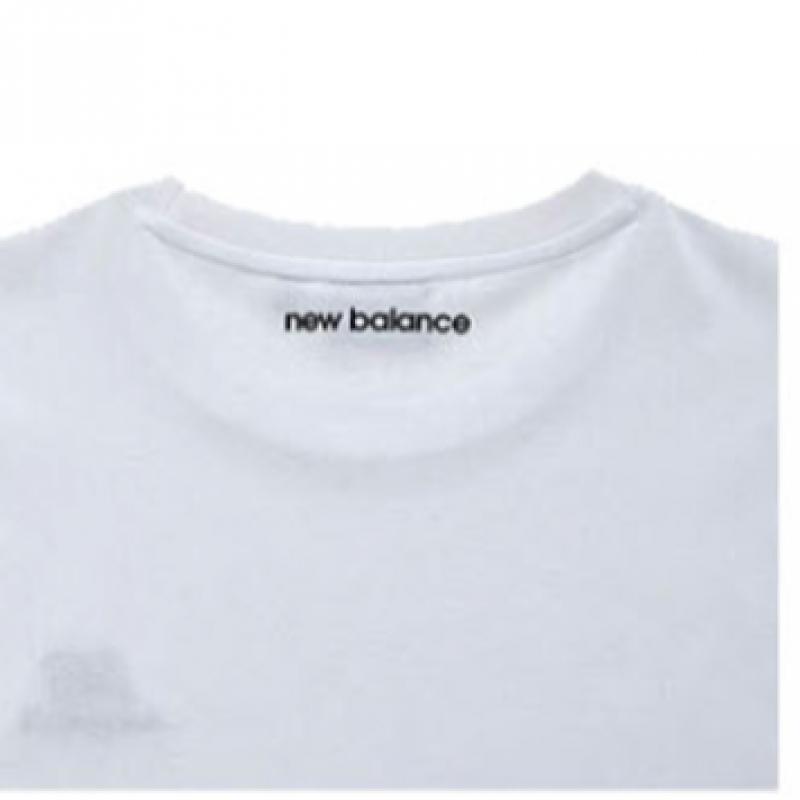 New Balance Club  Nbndd11013 Wh Essential Long Sleeve Tee Standard Fit Unisex Sweatshirt
