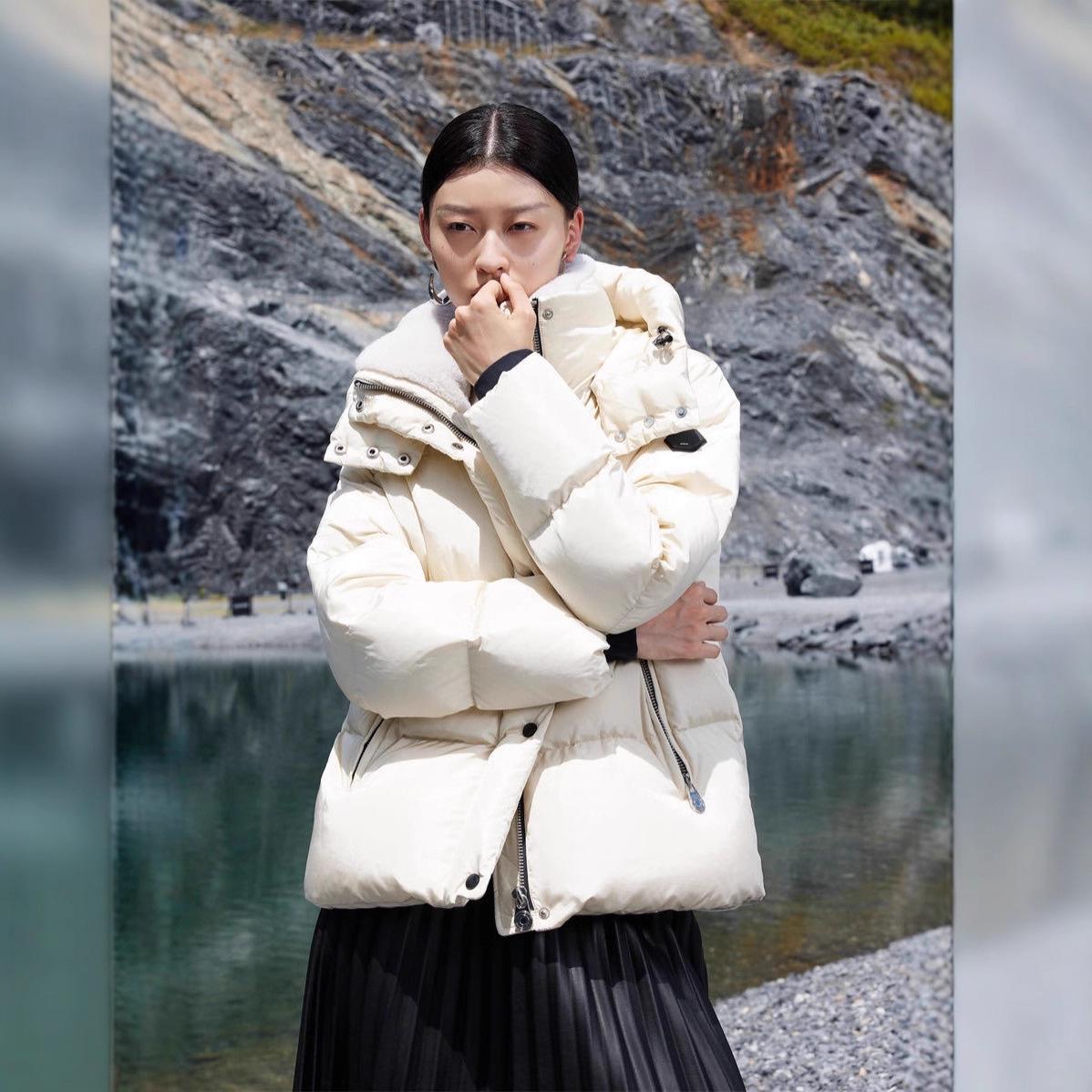 

Женский короткий пуховик из белого утиного пуха: Теплое, Свободное, Корейский стиль, Утепленное зимнее пальто Medium слоновая кость