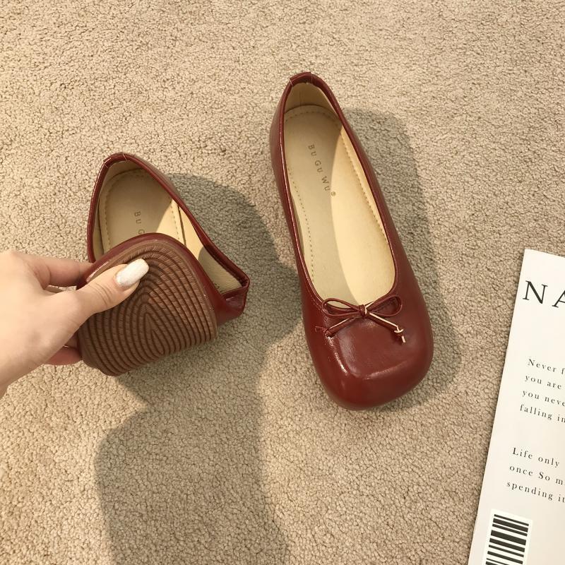 Retro Literary and Artistic Round Head Gentle Wind Grandma Shoes Spring 2025 Soft-soled Fairy Flat-bottomed Bow Pregnant Women Single Shoes Women
