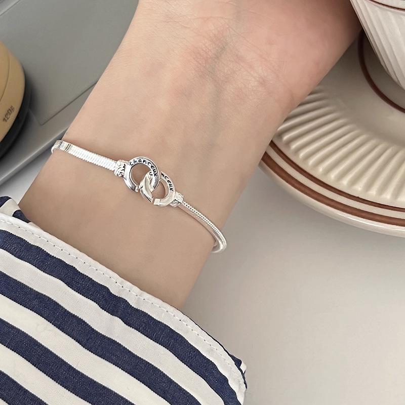 

Minimalist Double Ring Clavicle Necklace, Cold Light Luxury Snake Bone Chain, Square Link Trendy Layering Piece