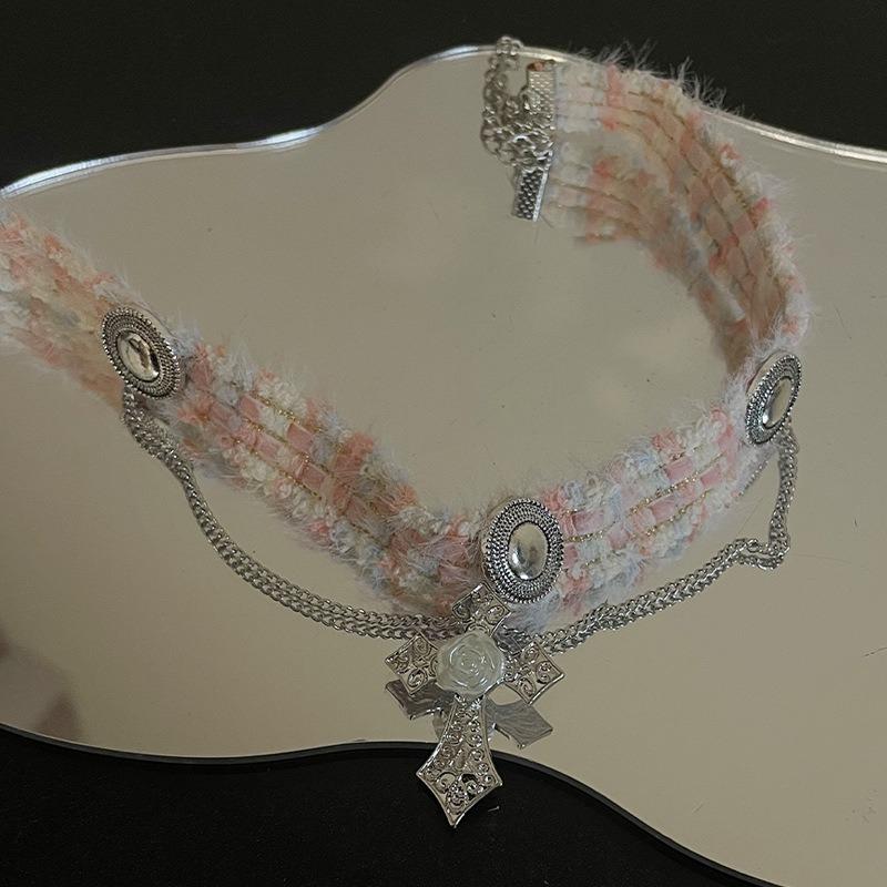 Plush Choker Cross Necklace Female Niche Design Y2k Hot Girl Sweet Cool Necklace