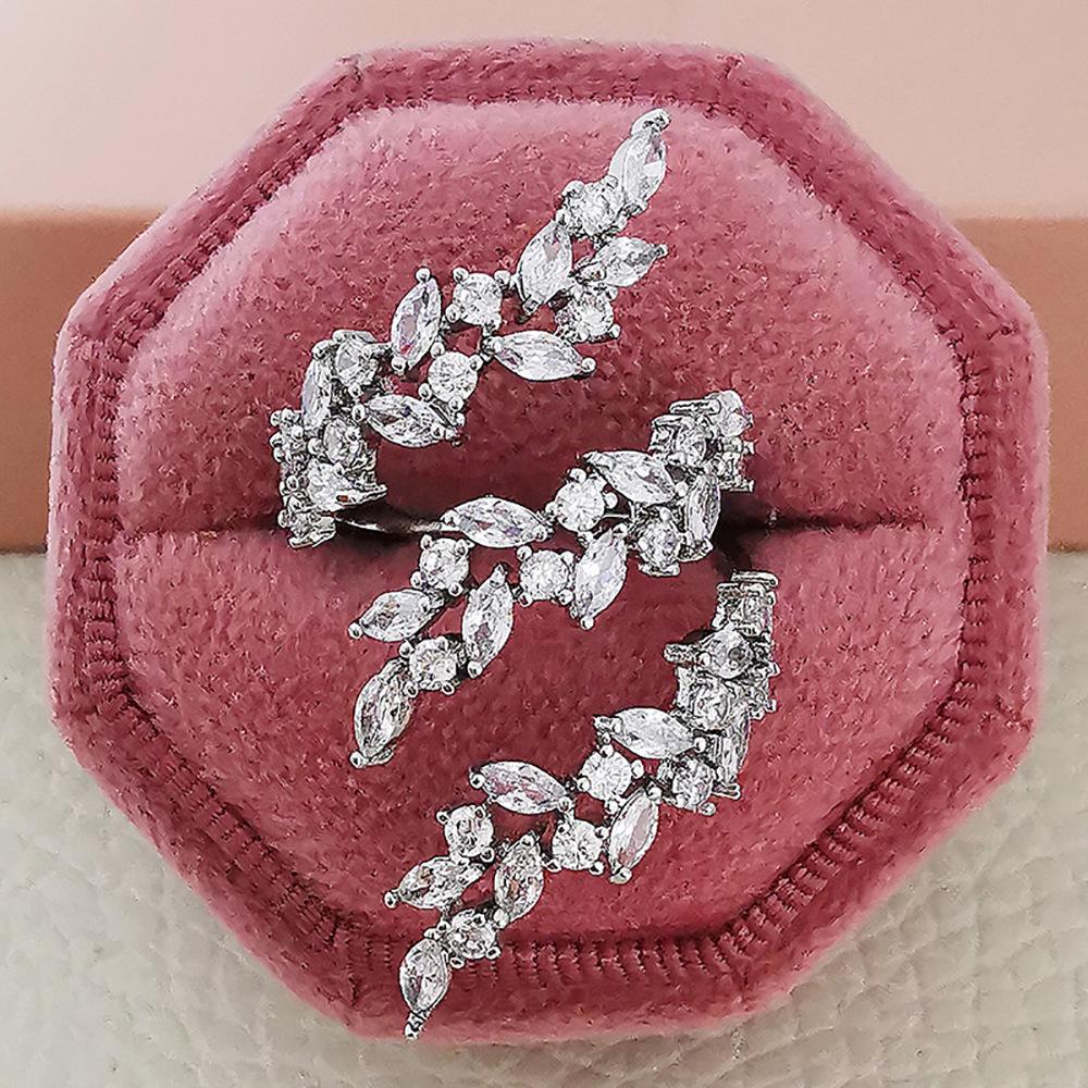 Elegant Wheat Ear Design Women's Ring, Full Diamond, Copper-Plated with 18K White Gold - Model R6685.