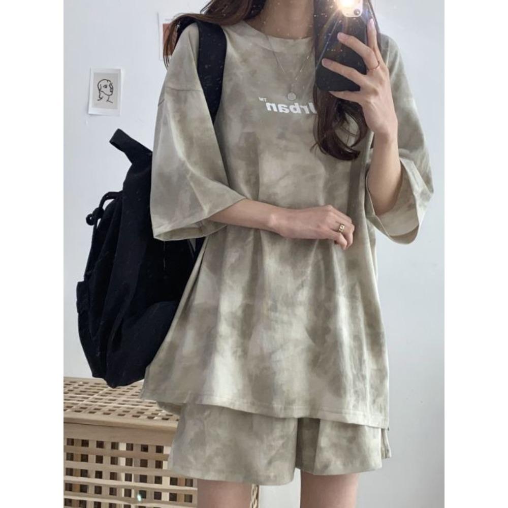 New In Summer Women's Tie Dye Workmanship Sportswear Set Short Sleeve Loose Wide Leg Shorts Casual Outfit Simple Two Piece Set