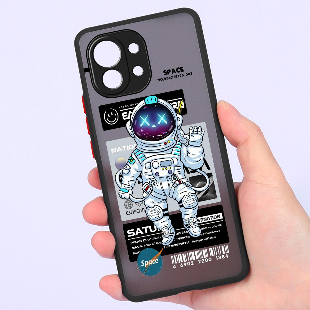 Fashion Cool Astronaut Matte Case For Xiaomi Mi Poco X3 NFC 11T Pro M3 F3 11 Lite 5G NE 12 10T 9T F1 Note 10 Funda Phone Cover