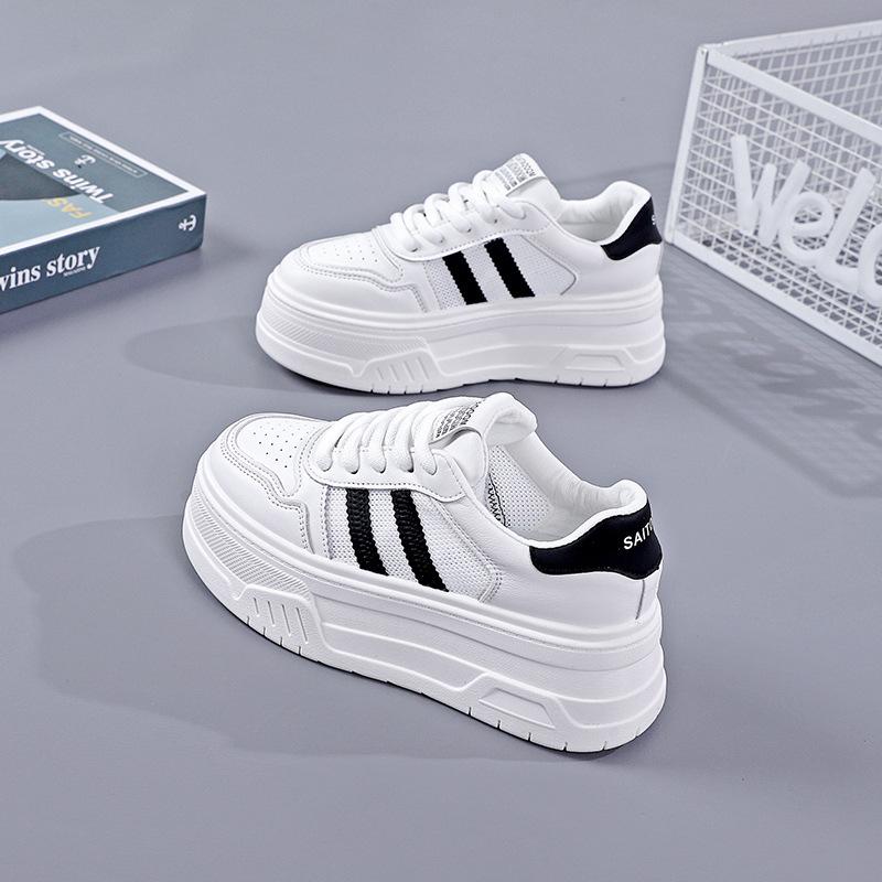 Size 34 little white shoes women's shoes 2025 summer thick-soled versatile small man shows height casual shoes popular