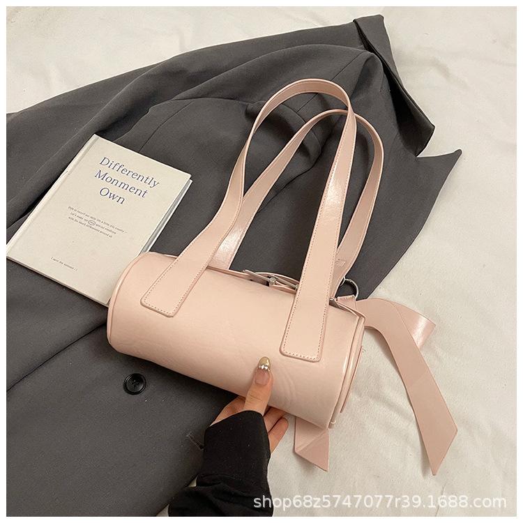 2025 New Fashion Underarm Bag Women's Bag Flow One Shoulder Spring Simple Pillow Bag Women's Korean Edition Large Capacity Commuter Bag