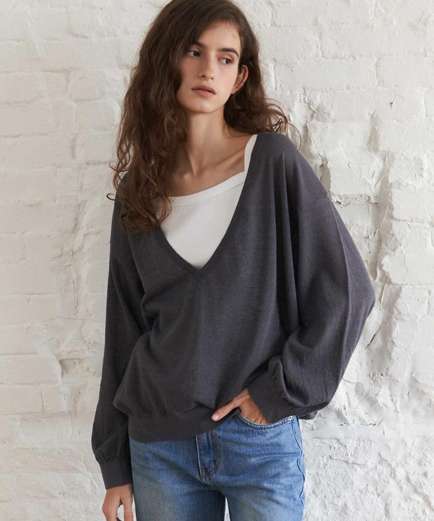 THERYE Deep V-Neck Sheer Knit(Charcoal)