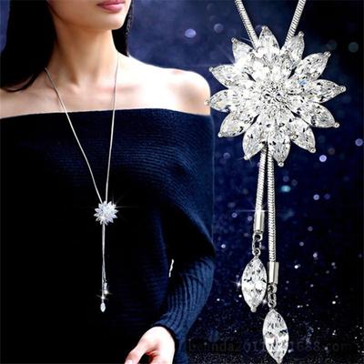 Women Fashion Rhinestone Snowflake Pendant Long Chain Sweater Necklace Gift
