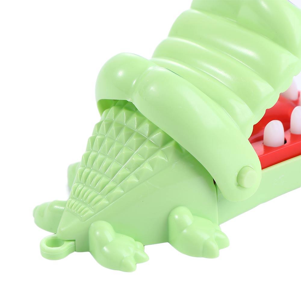 Alligator With Keychain Novelty Toys Mini Crocodile Mouth Crocodile Toys Bite Finger Game Gags Toy
