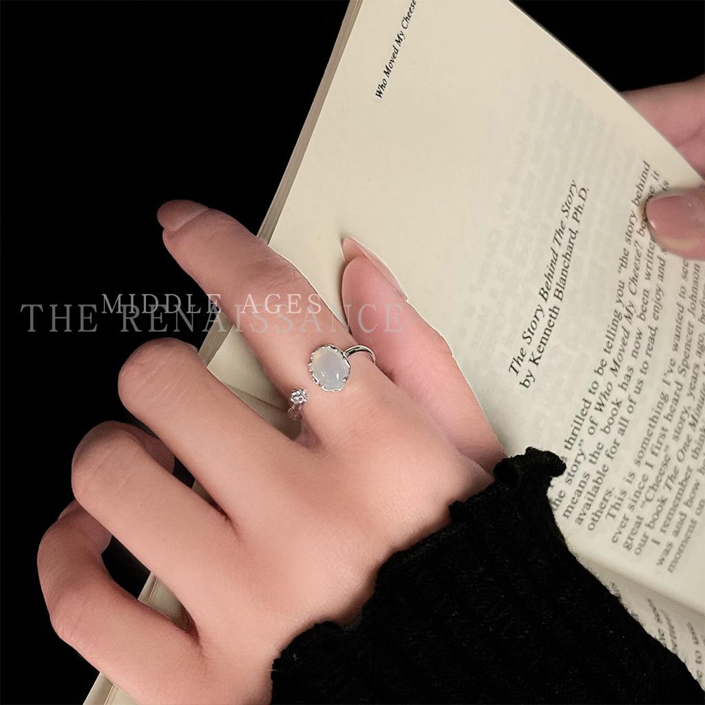 White agate platinum plated open ring literary retro adjustable finger ring French jewelry