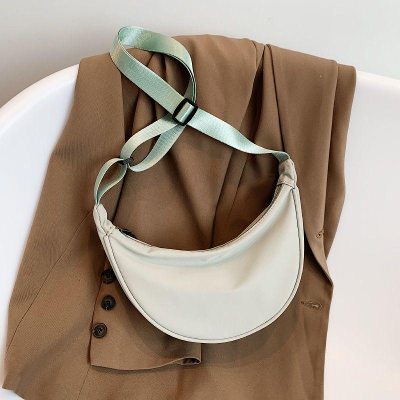 Dumpling Bag Women's Sporty Oxford Cloth Shoulder & Crossbody Crescent Bag - Large Capacity for Travel