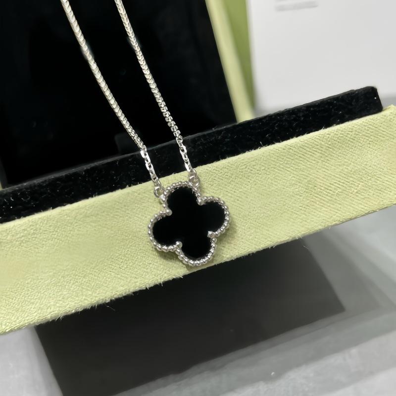 K rose gold four-leaf clover necklace women's single flower white fritillary chalcedony laser agate full diamond collarbone chain