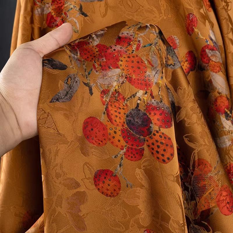 

Chinese Style Brown Jacquard Fabric Lychee Fragrant Cloud Yarn 100x140cm Cheongsam Skirt Soft and Smooth sewing Fabric 100x140cm