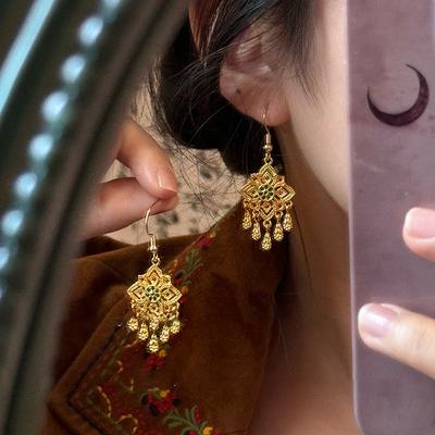 Diamond-encrusted Rhombus Hollow Flower Fringed Ear Hook Retro Court Style Earrings Light Luxury Versatile Personalized Earrings Women