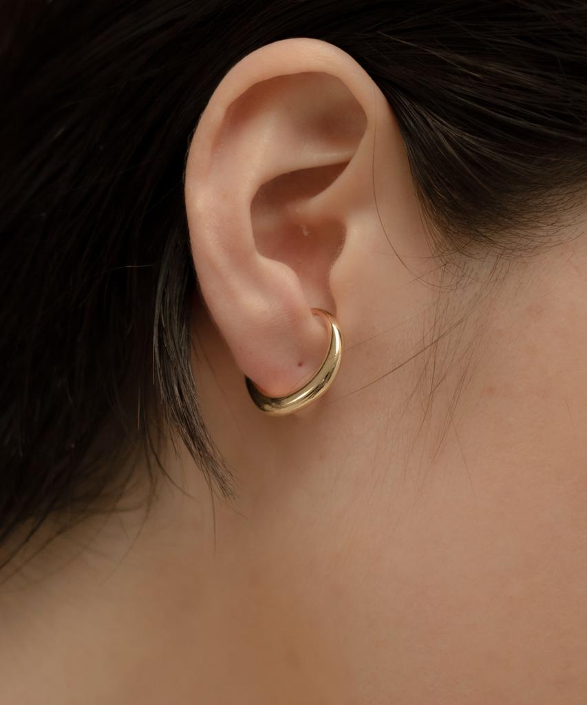 Novice Tokyo Drop Hang Ear Cuff / Gold