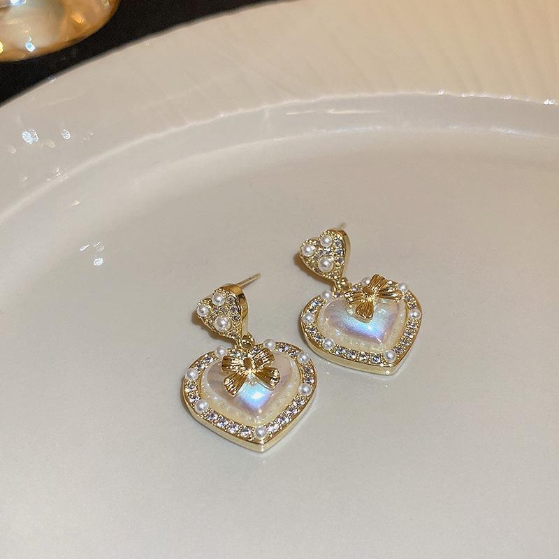 Pearl Earrings Set Butterfly Dangle Earrings for Women Metal Hollow Gold Plated Earring Cartoon Jewelry