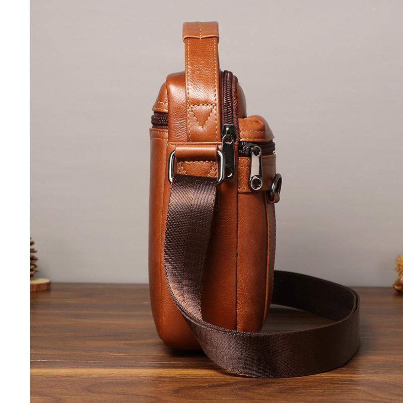 New Men's Leather Messenger Bag Mini Shoulder Bag 8-inch Trendy Men's Bag Retro First Layer Cowhide Handbag