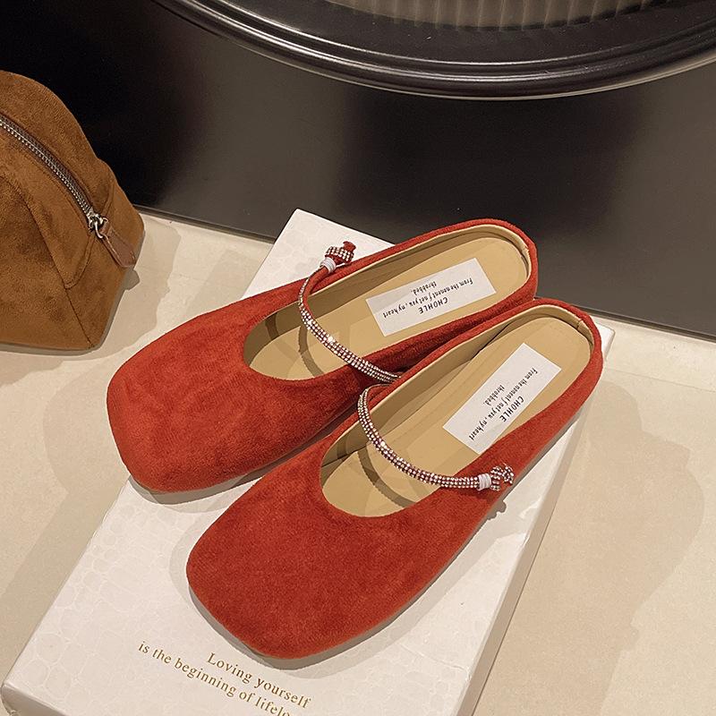 Brise de fin de soirée doux bouche peu profonde chaussures simples pour femmes 2025 nouvelles chaussures Mary Jane étincelantes à strass version coréenne chaussures de grand-mère chaussures plates