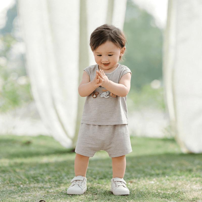 Guaiqi Bear Unisex Baby Summer Vest & Shorts Set