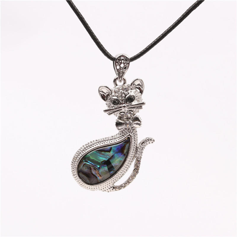 Abalone Shell Material Cute Cat Necklace Ornament Christmas New Year Birthday Gift Stylish Pendant