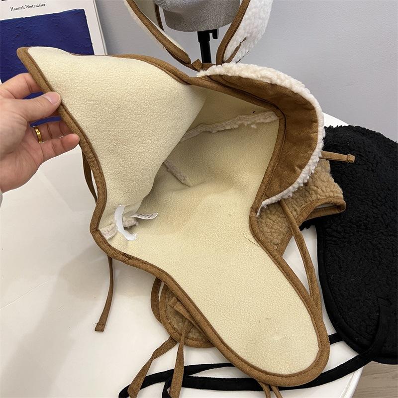 Lightweight and Simple Lamb Wool Winter Men and Women Outdoor Ear Protection Cold College Wind and Snow Hat Tide