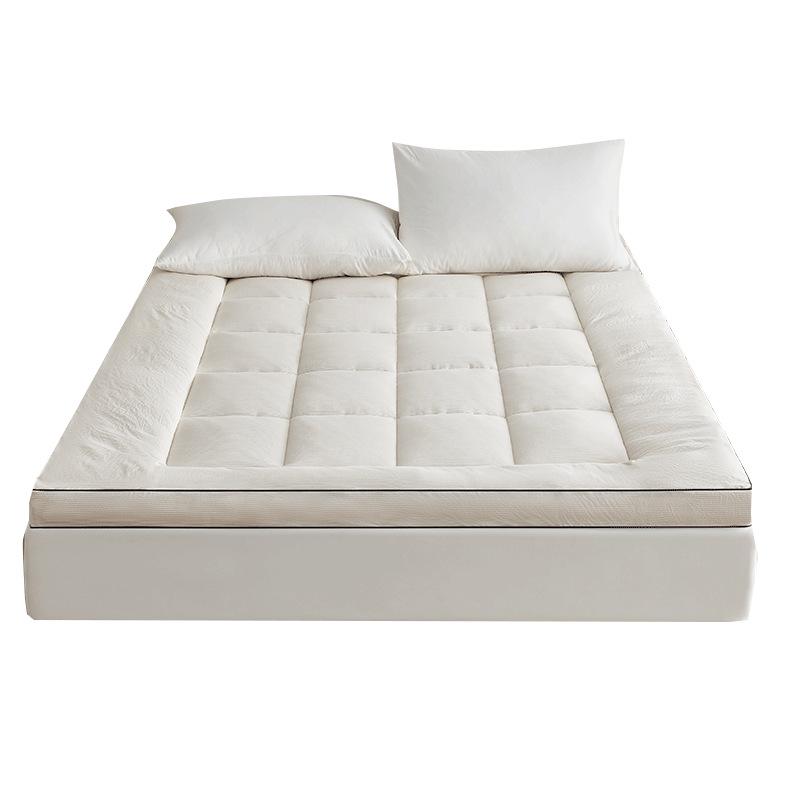 Luxury Five-Star Xinjiang Cotton Mattress Pad for Dorms