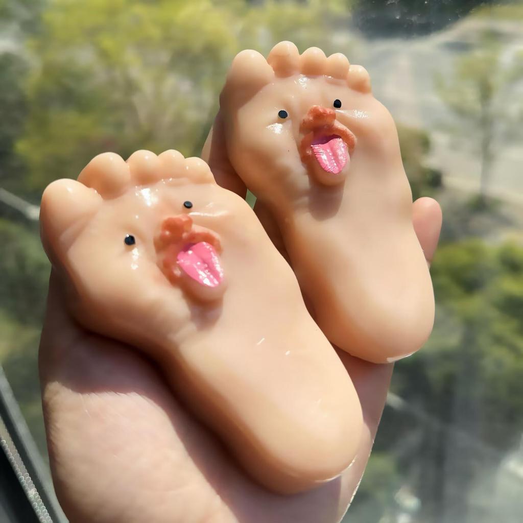 Cartoon Bigfoot Stress Relief Squeeze Pad - Cute and Soft Bounce Toy