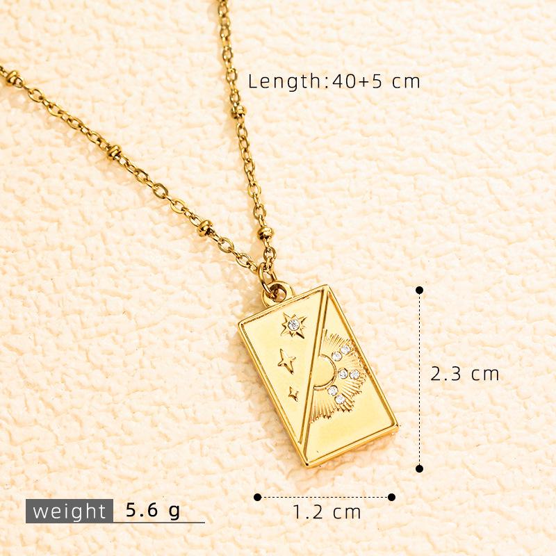 Europäischer und Amerikanischer Stil 3D Tarotkarten Anhänger Halskette mit Mikroeingefassten Diamanten