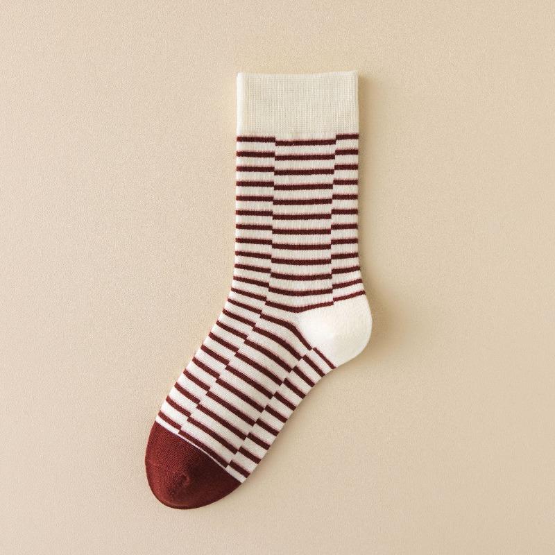 Women's Autumn and Winter Striped Mid-calf Socks, Cotton Sweat-absorbing Boneless Pile Socks, College-style Women's Socks