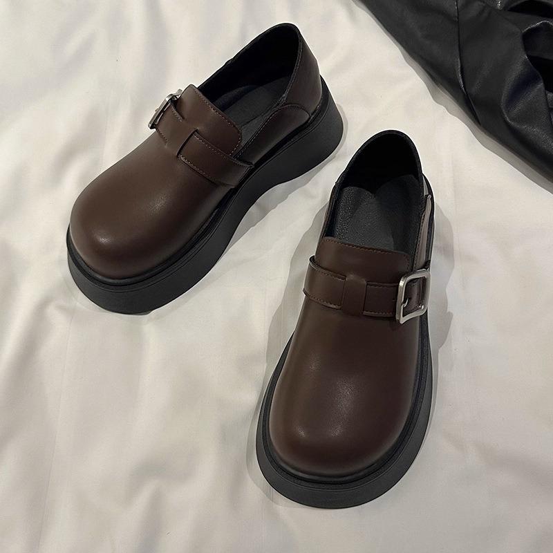 

All-inclusive platform women s spring new Loafu small leather shoes are comfortable, two wear bags and half drag 40 коричневий