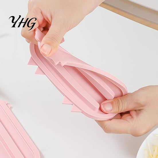 Multi Purpose Kitchen Organizer Silicone Pot Lid Holder, Cute Pig Shaped, Non Slip Heat Resistant Mat Non-slip Spatula Rest with Drain Grooves,
