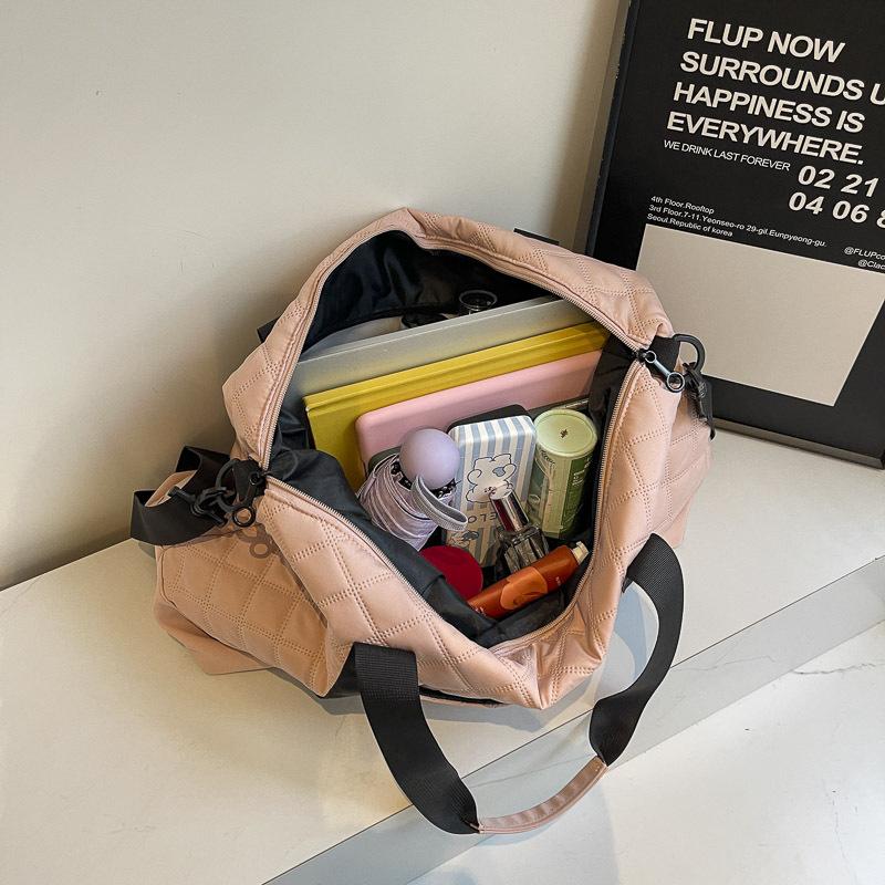 Rhombus foreign style versatile dry and wet separation fitness bag going out simple hand-held tie rod luggage travel bag