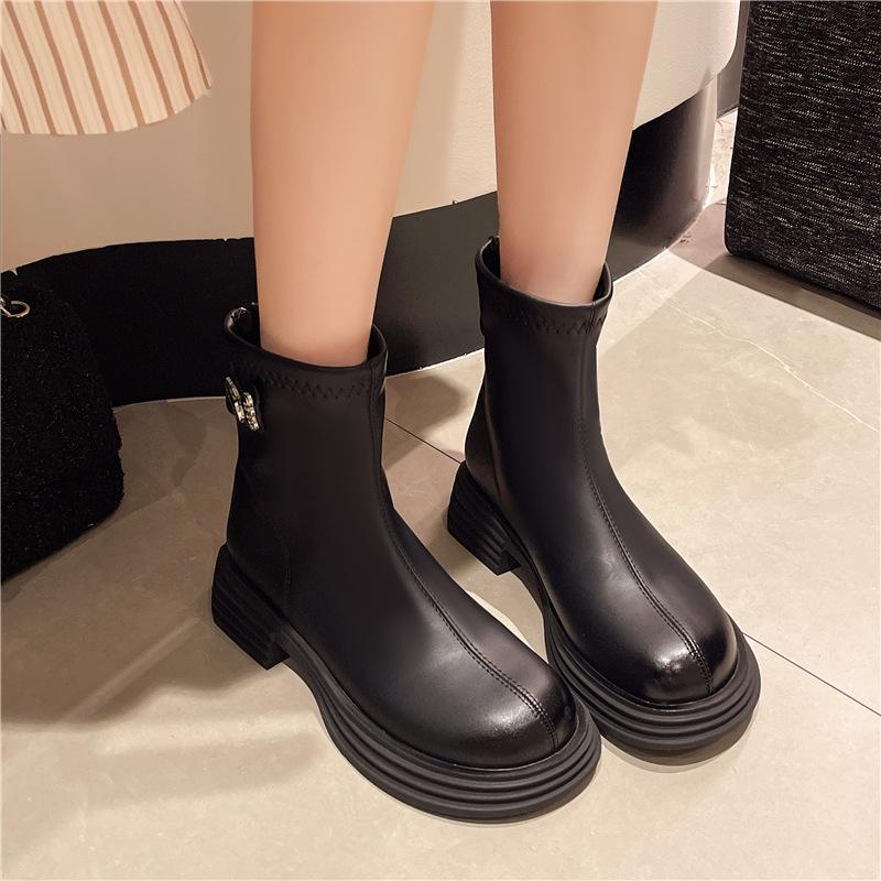 2024 Winter New Fashion Boots British Style Small Man Thin Versatile Round Head Short Boots Thick-soled Martin Boots Women