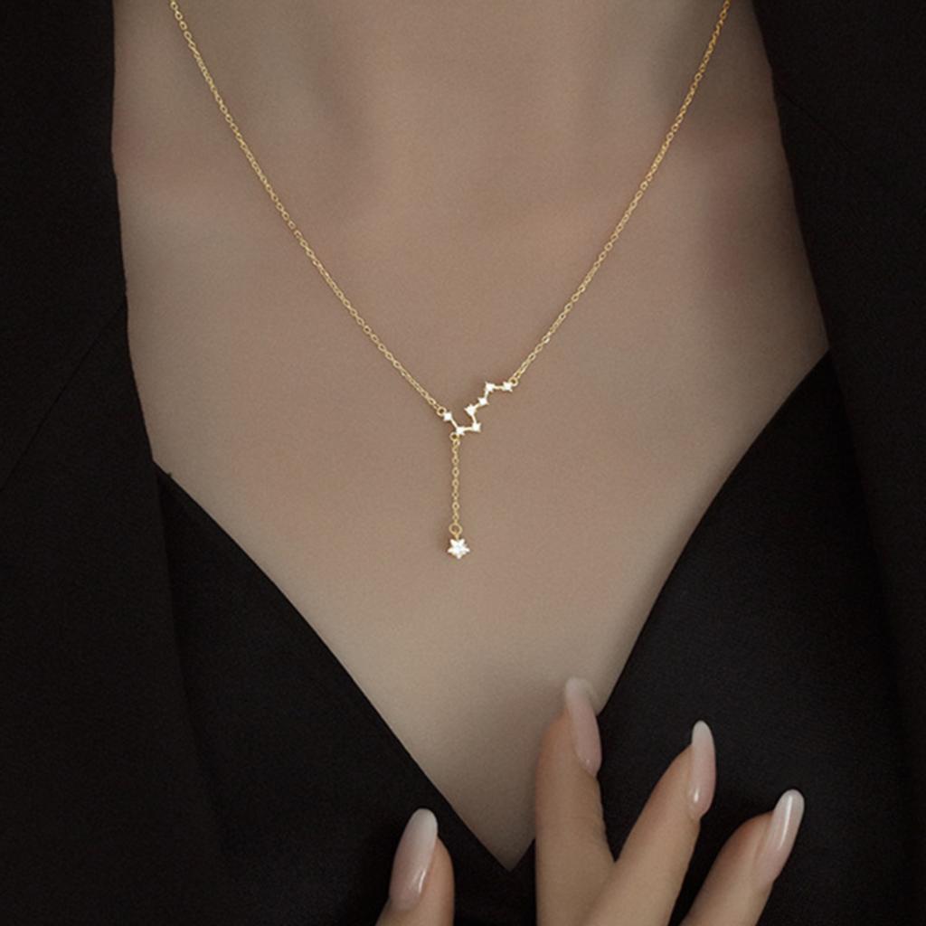 Minimalist Clavicle Necklace for Men and Women Adjustable Length Chain with Star Pendant and Geometric Design Lightweight Jewelry