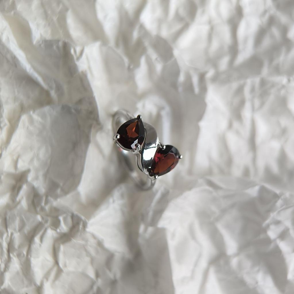 Silver Ring with Natural Garnet, Product Weight 2.96 G (2181903)