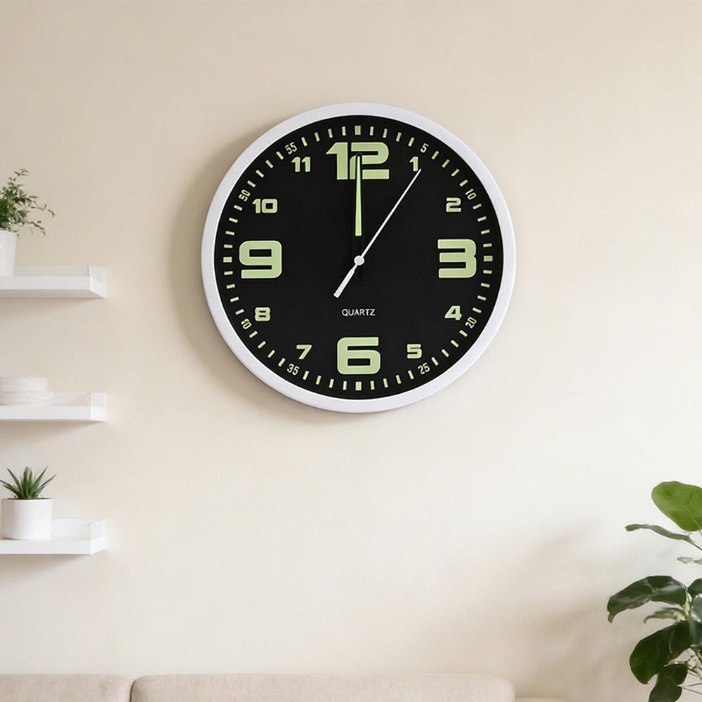 Living Room Decoration Silent Quartz Wall Clock Round Plastic Luminous Wall Clock Fashion Time Accuracy Digital Clock Cafe
