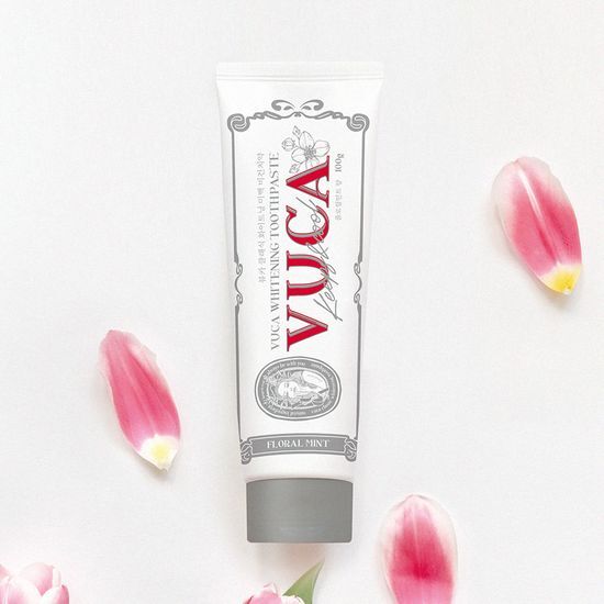 VUCA Classic Whitening Vegan Toothpaste Floral Mint 100g X 4 + Vegan Aqua Mint 110g X 1