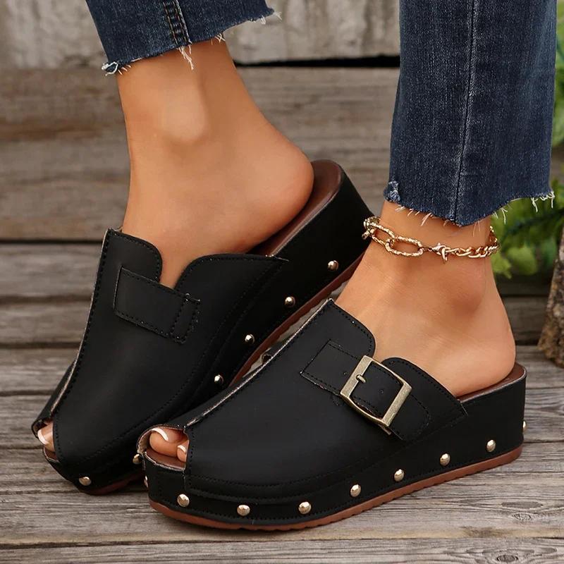 Fashion Retro Peep Toe Wedge Sandals Women Summer 2025 New Rivet Decor Platform Mules Slippers Woman Non Slip Buckle Pu Leather Slides