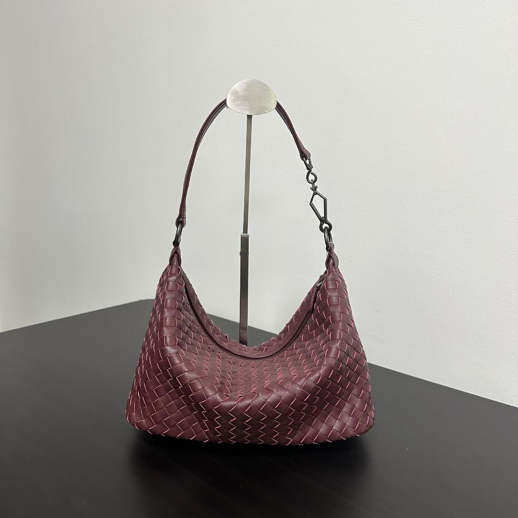 Leather Hand-woven Large Lunch Box Bag, Dog Walking Bag, Underarm Bag, Daily Versatile Handbag, Shoulder Messenger Bag, Women's