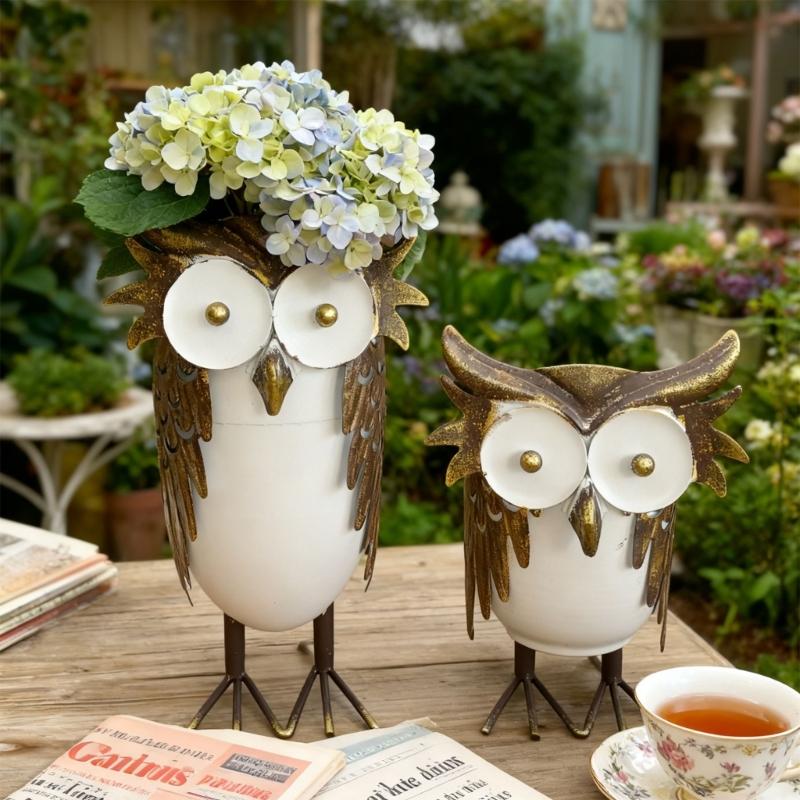 Lightweight Iron Owl Planter Flower Pot Easy to Move for Indoor or Outdoor Garden Decoration Multipurpose Planting Option