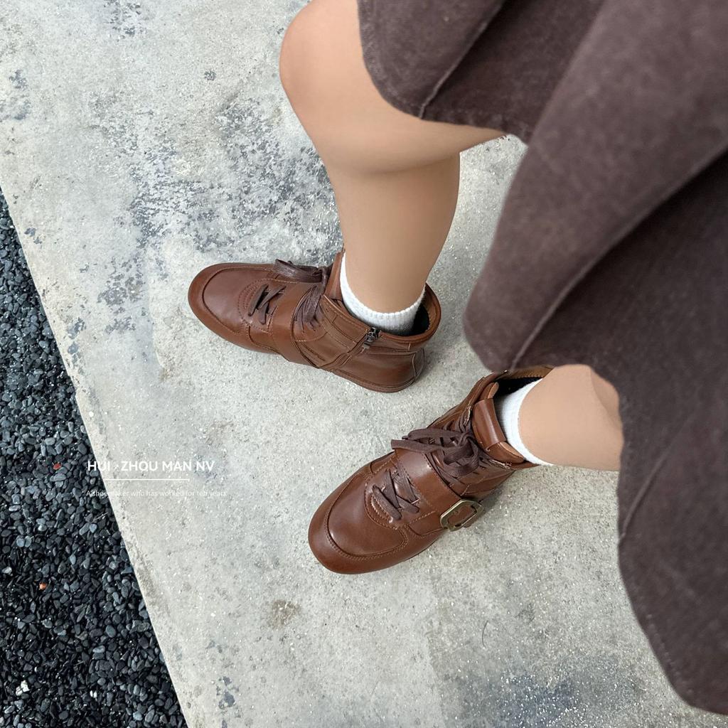 Retro belt buckle flat-bottomed German training Martin boots women's 2025 autumn and winter new versatile casual sports style boxing short boots