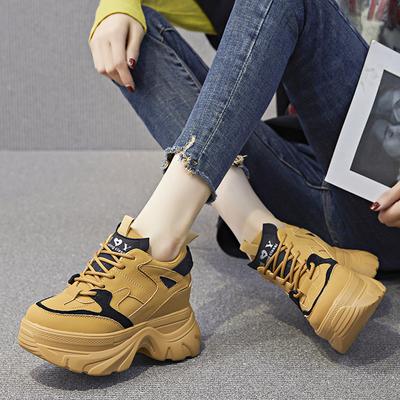 Sieviešu apavi – Botas